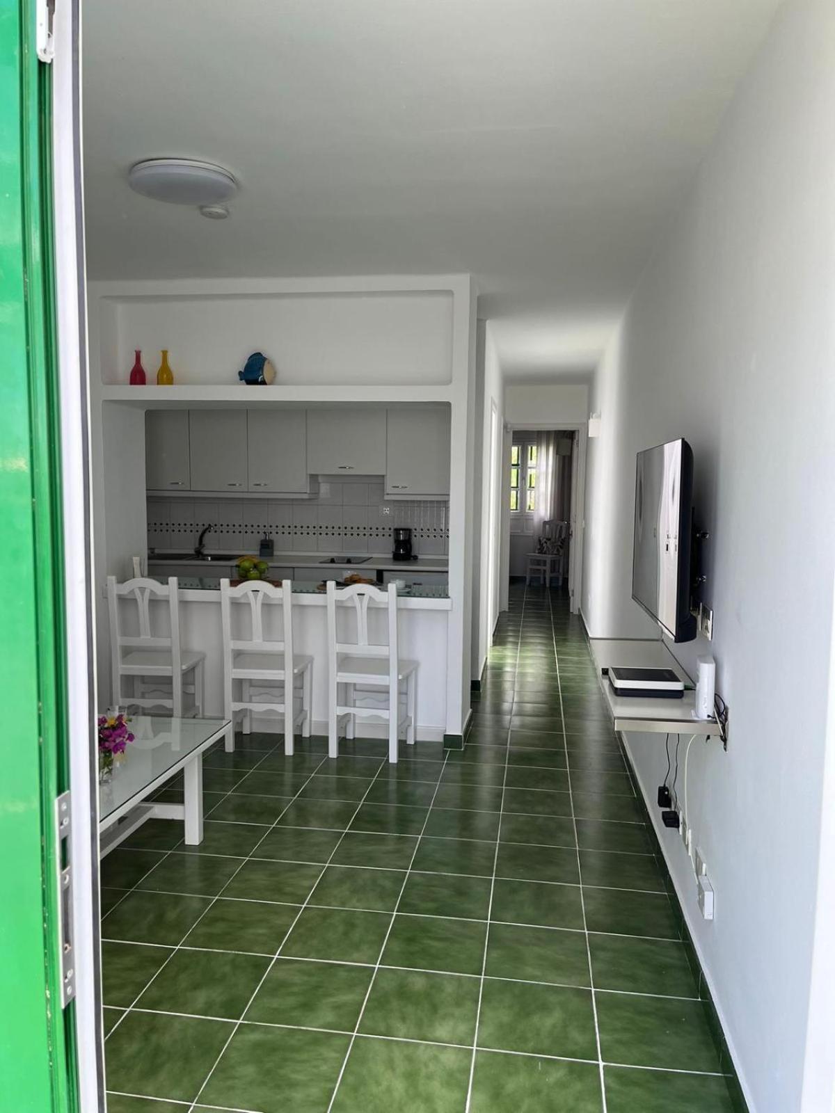 Bungalow Buganvilla Tias Bagian luar foto