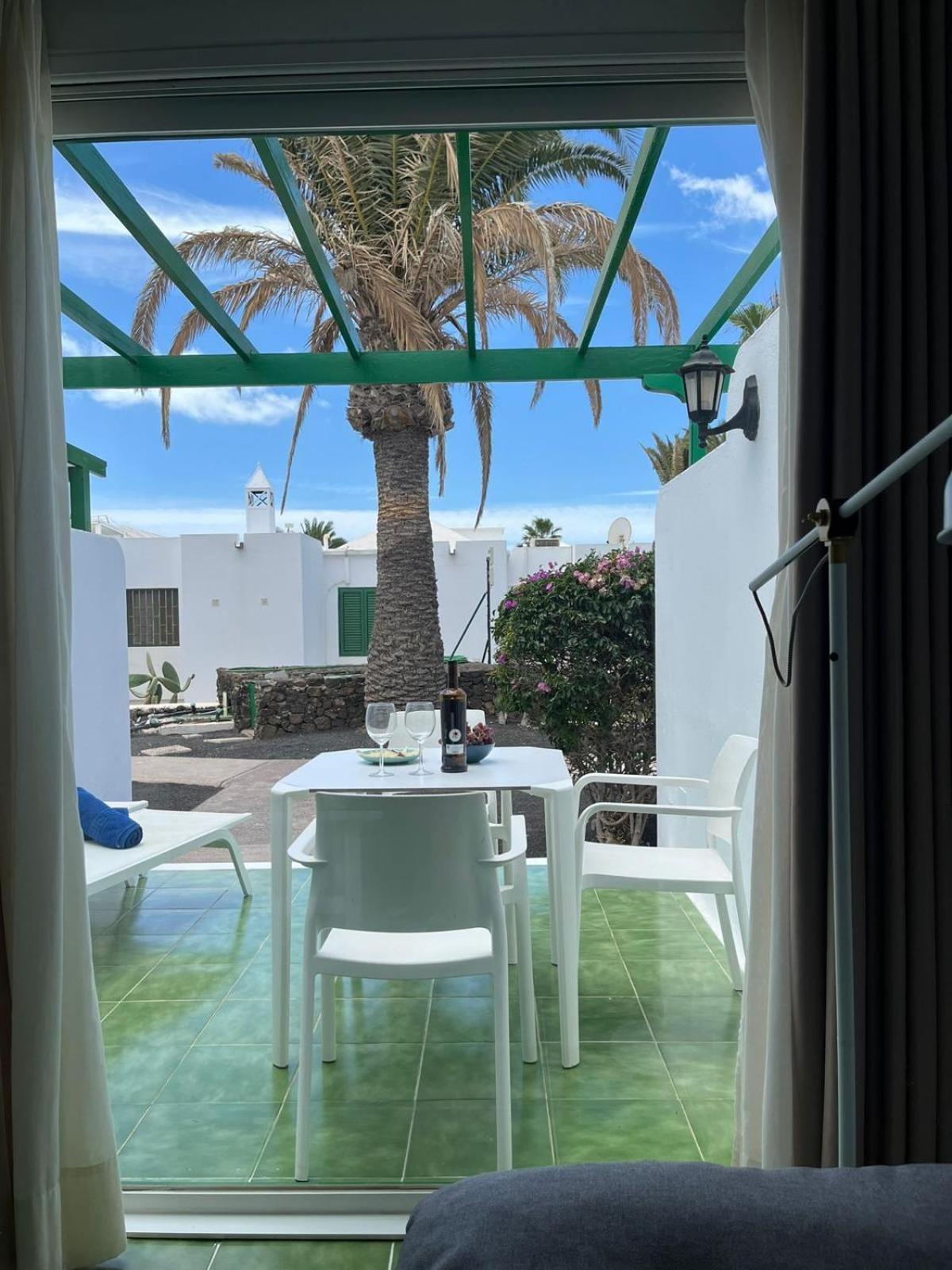 Bungalow Buganvilla Tias Bagian luar foto